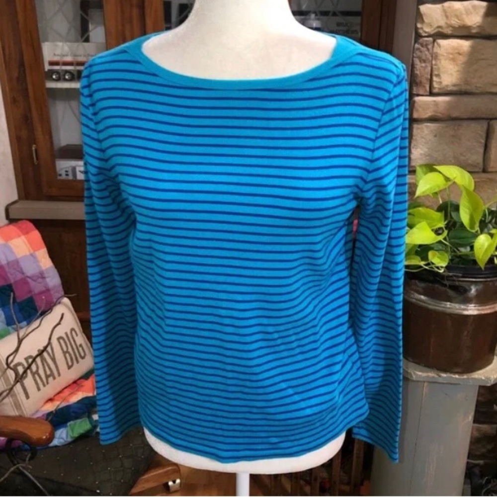 LAUREN RALPH LAUREN SIZE MEDIUM TWO TONED BLUE LONG SLEEVE STRIPED SHIRT